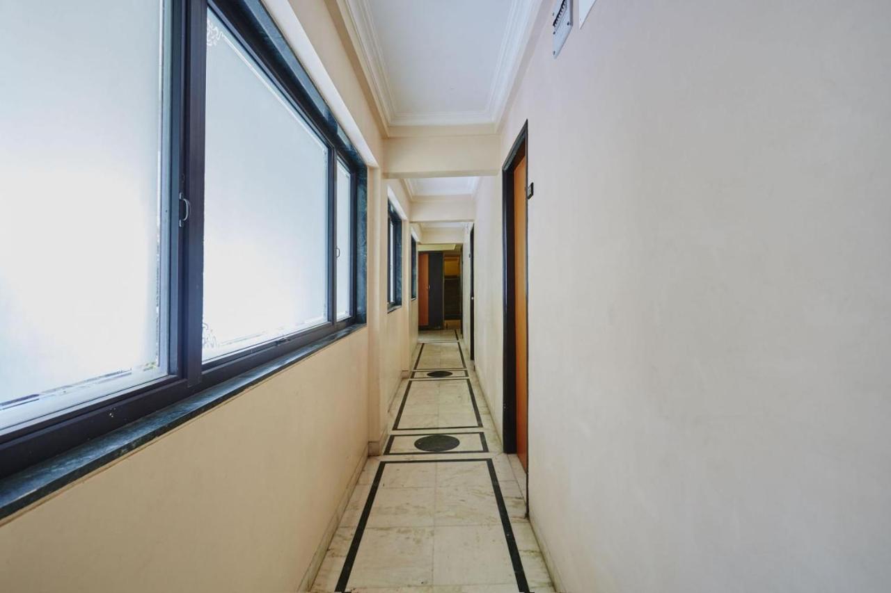 Hotel Crystal Mumbai Exterior photo